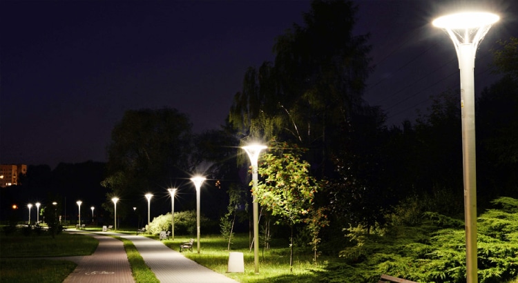 مزایای خرید چراغ پارکی